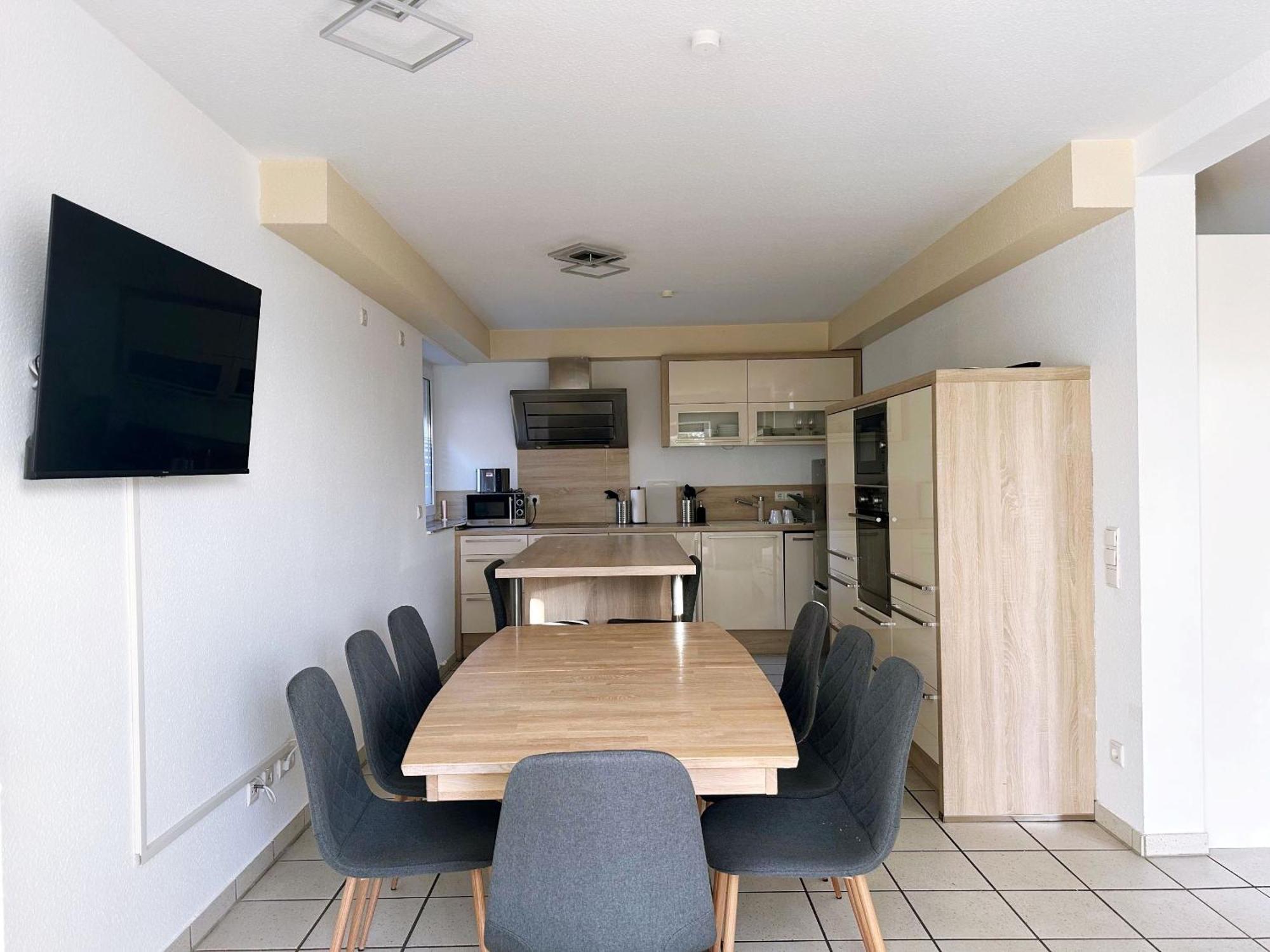 Schoene Apartments I Private Parkplaetze I Home2Share Munster  Bagian luar foto