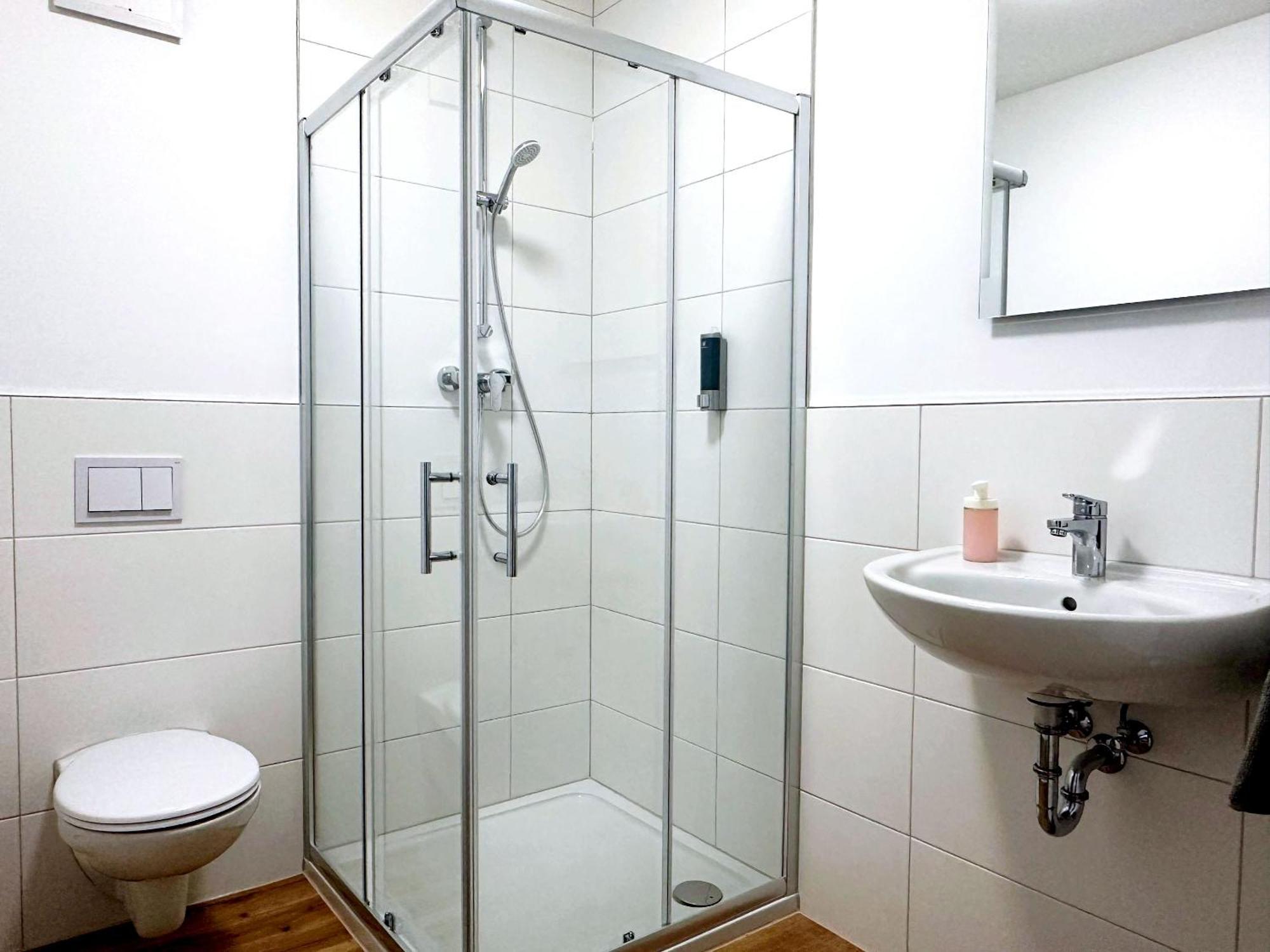 Schoene Apartments I Private Parkplaetze I Home2Share Munster  Bagian luar foto